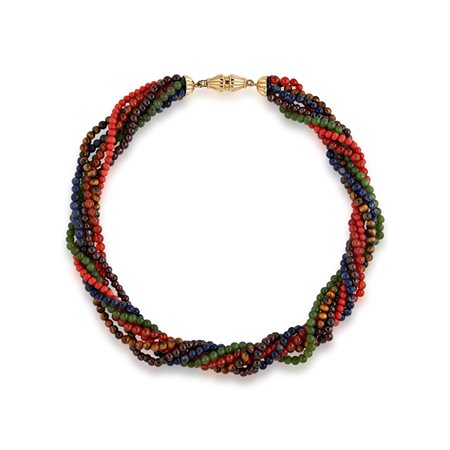 Collana con pietre dure