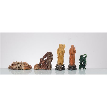 MANIFATTURA ORIENTALE DEL XX SECOLO, Cinque sculture