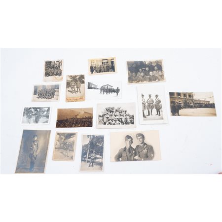 QUATTORDICI FOTOGRAFIE TASCABILI E FOTOCARTOLINE ...