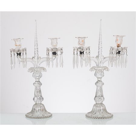 MANIFATTURA FRANCESE DEL XX SECOLO, Coppia di candelabri