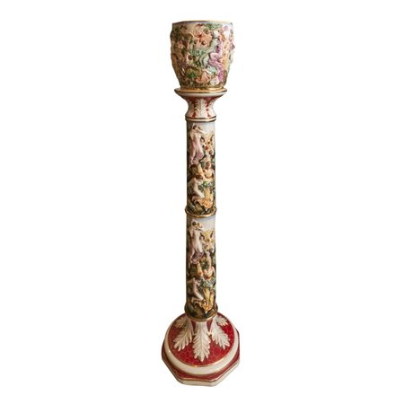MANIFATTURA DI CAPODIMONTE DEL XX SECOLO, Colonna con vaso
