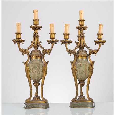 MANIFATTURA FRANCESE DEL XIX SECOLO, Coppia di candelabri