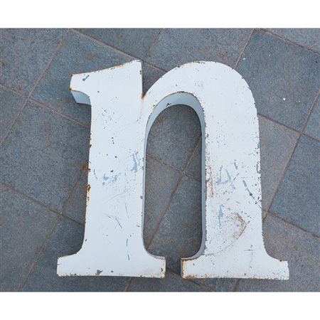 LETTERA SCATOLATA "N" IN FERRO