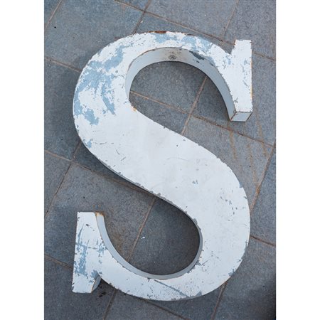 LETTERA SCATOLATA "S" IN FERRO