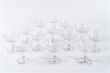 Tredici coppe da champagne.Francia, Manifattura Baccarat, seconda metà del XX...