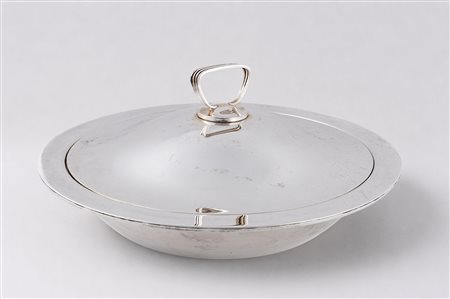 Legumiera con coperchio.Argenteria artistica italiana del XX secolo.Argento...