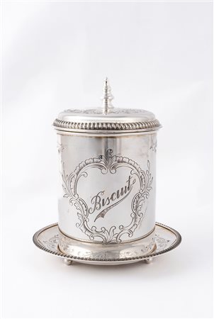 Biscottiera.Argenteria artistica italiana del XX secolo.Argento fuso e...