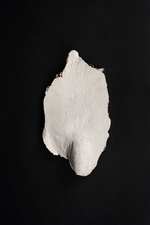 Luigi Mainolfi (Rotondi 1948)  - L'Angelo, frammento, 1977