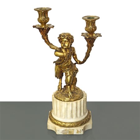 Portacandele a due luci in bronzo dorato con base in marmo, FIne 18° secolo