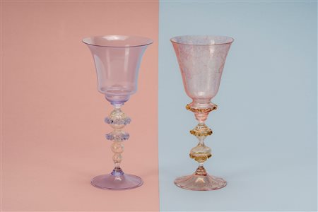 Due calici in vetro di Murano nei toni del rosa e e del lavanda