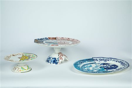 CTRLZAK Art & Design Studio × Seletti — Hybrid design. Due alzate di diverse misure e un vassoio da portata di forma ovale in porcellana bianca decorata in policromia e con dorature a motivo asiatico europeo. New Bone China.