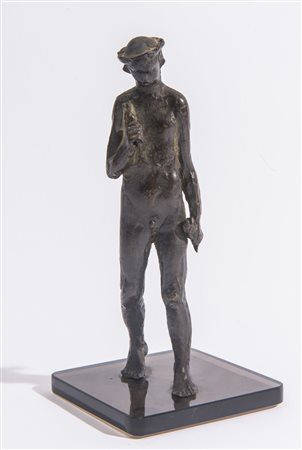 Pericle Fazzini (attribuito a) (1913 - 1987) 
Scultura raffigurante figura di fanciullo 
Bronzo h 23 cm