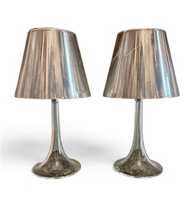 Philippe Starck (1949 - ) 
Coppia di lampade da tavolo mod. "Miss K" 2003
Polimetilmetacrilato e policarbonato H. 43,2 cm