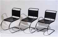 Ludwig Mies van der Rohe (1886 - 1969) 
Sei sedie, mod. "MR10" Seconda metà del XX secolo
acciaio e cuoio 80 x 50 x 70 cm