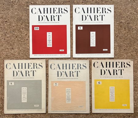 CAHIERS D'ART - REVUE DE L'AVANT-GARDE ARTISTIQUE - Lotto unico di 5 numeri della celebre rivista