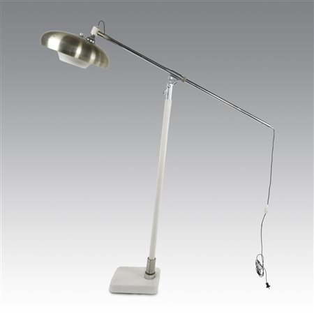  
Lampada da terra ad una luce modello “Giraffa” - Italia. 1970
 cm 176x160