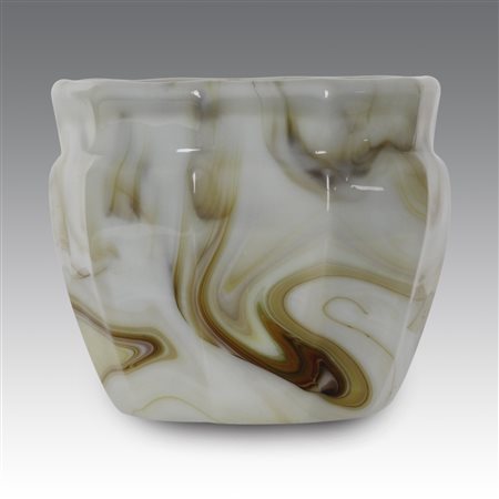  
Vasetto Murano bianco striato, produzione europea 1940
 cm 7x8