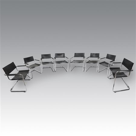  
Otto sedie in pelle modello S34 con braccioli - Mart Stam per Thonet 
 cm 80x61x56