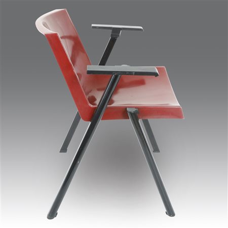 Design Lucci Orlandini  
Undici poltrone della serie “Sistema Pluralis”, produzione Artemide - Italia 1979
 cm 74x66x55