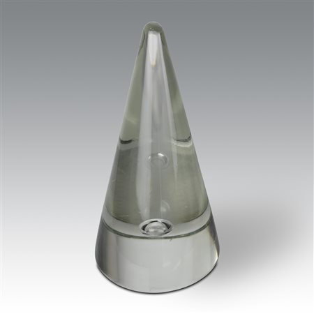Alfredo  Barbini (attribuito a) (1912 - 2007) 
Cono vetro massiccio incolore, produzione Murano - Italia 1970 ca.
 cm 22,0x10,5