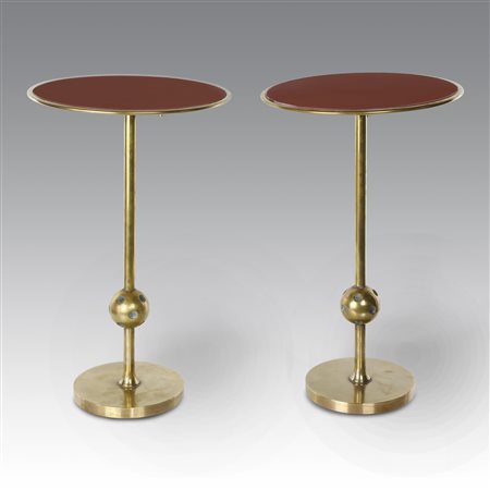 Osvaldo Borsani (1911 - 1985) 
Due tavolini modello “T1”, produzione Tecno - Italia.  1950
 cm 43,5x26,5