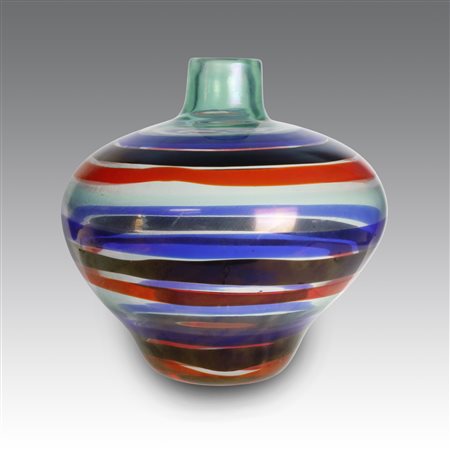 FULVIO BIANCONI (1915 - 1996) 
Vaso a sferico schiacciato con collo a cilindro, produzione Venini & C. - Italia 1958
 cm 22,5x25,5