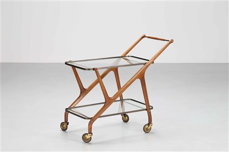 LACCA CESARE Carrello in noce. 1950. Vetro, ottone e legno. . Cm 80,00 x...