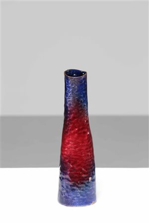 DE POLI PAOLO (1905 - 1996) Vaso. 1950. Rame smaltato. Cm 8,00 x 28,00 x...