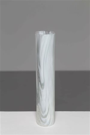 ZUCCHERI TONI (1937 - 2008) Per Venini. Vaso serie tronchi. Vetro di Murano....