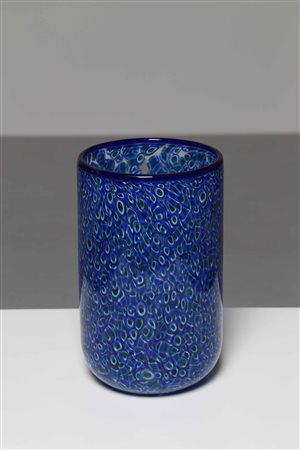 VISTOSI GINO (1925 - 1980) Vaso vetro blu e murrine. 1970. Vetro e murrine di...