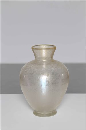VETRERIE SEGUSO Vaso. 1950. Vetro di Murano. Cm 20,00 x 30,00. Anni '50....