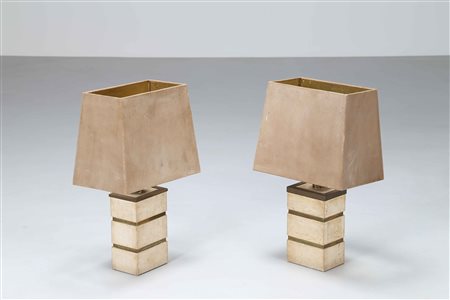 REGA ROMEO (1904 - 1968) Coppia di lampade da tavolo. Marmo, ottone e pelle....