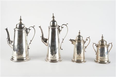 Brandimarte (Firenze, 1955 - ) 
Servizio da tè e caffè 
 Cm rispettivamente h: 29; 27,5; 19; 17