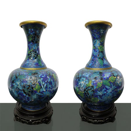 Coppia di vasi cloisonnet cinesi