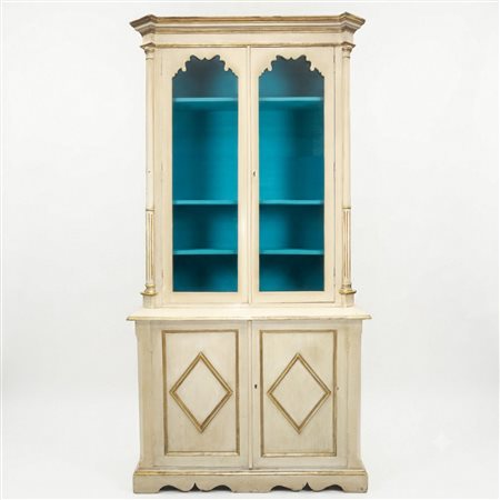 Credenza/vetrina laccata