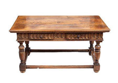 
Tavolo da centro con cassetti rinascimentale Italia, XVII secolo
 Altezza x larghezza x profondità: 83 x 161 x 92 cm