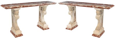  
Coppia di consolle in marmo Roma, fine XVII secolo
 Altezza x larghezza x profondità: 90 x 170 x 42 cm