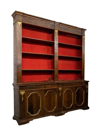  
Libreria Italia, fine XVIII-inizi XIX secolo
 Altezza x larghezza x profondità: 270 x 247 x 48 cm