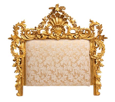 
Testata e pediera da letto stile Luigi XV Italia, XIX secolo
 Altezza x larghezza x profondità: 184 x 200 x 36 cm 