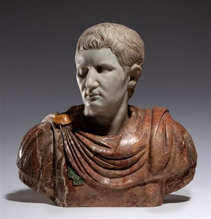  
Busto di Imperatore romano  Italia, XIX secolo
 Altezza x larghezza x profondità: 51 x 53 x 29 cm