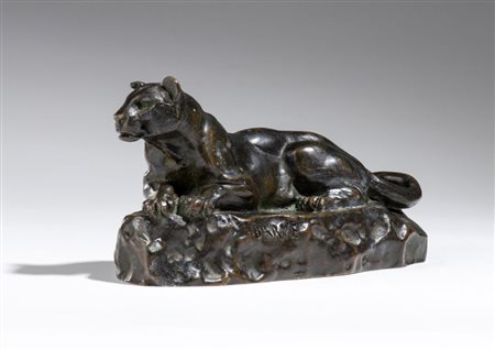 ANTOINE-LOUIS  BARYE (firma_di) (1795 - 1875) 
Scultura in bronzo raffigurante "Pantera della Tunisia" Francia, XIX secolo
 Altezza x larghezza x profondità: 10 x 8 x 18 cm 