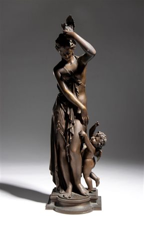 JEAN BULIO (1827 - 1911) Scultura in bronzo Venere e Cupido (l'Innocenza e l'Amore) Francia, XIX secolo Altezza x larghezza x profondità: 47 x 16 x 18 cm