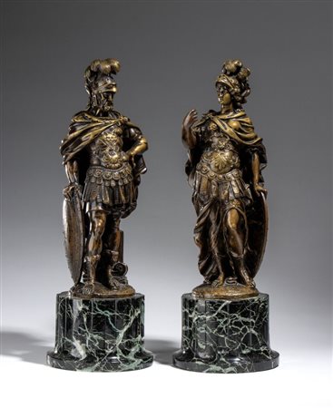  
Coppia di sculture in bronzo  Francia, fine XIX secolo - inizio XX secolo
 Altezza x diametro: 39 x 13 cm