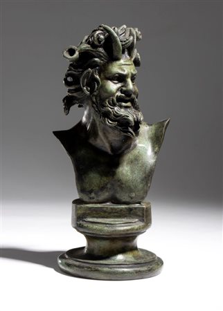  
Scultura di satiro XIX secolo
 Altezza x larghezza x profondità: 28 x 14 x 11 cm