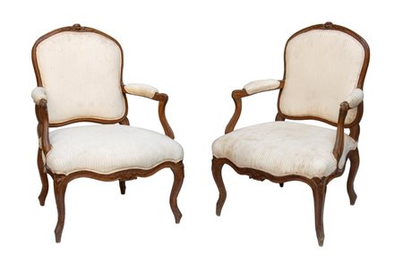  
Coppia di poltrone venete XVIII secolo
 Altezza x larghezza x profondità: 94 x 70 x 60 cm. Altezza seduta: 43 cm