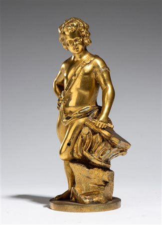  
Statua di putto in bronzo dorato XVIII secolo
 Altezza x larghezza x profondità: 174 x 10 x 6 cm 