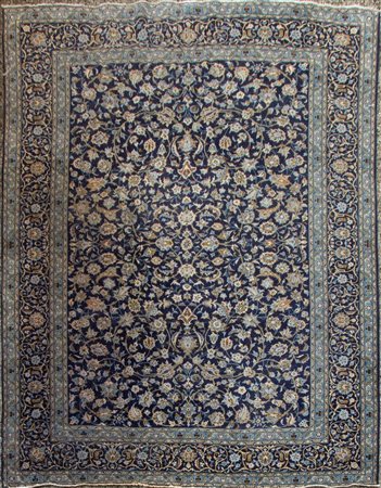  
Tappeto persiano  Seconda metà del XX secolo
 Altezza x larghezza: 410 x 310 cm