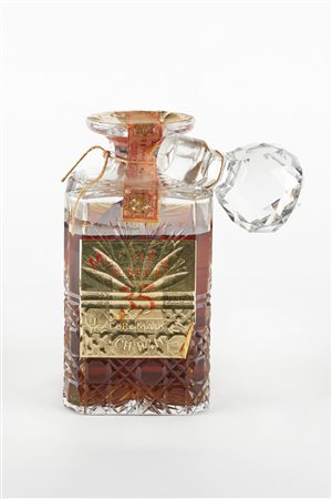 Macallan - Gordon & MacPhail  , (Elgin, 1895 - ) 
Macallan Pure Highland Malt Scotch Whisky, imbottigliato negli anni '70 o '80 da Gordon & MacPhail 
 