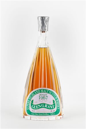 Glen Grant (Speyside, 1840 - ) 
Glen Grant 1967 21 Years Old 1967
40% vol 1 BT 75 cl