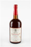 Macallan  
The Macallan 25 Year Old Silver Jubilee of Queen Elizabeth II 1952
45.5% vol 1 Bt 150 cl